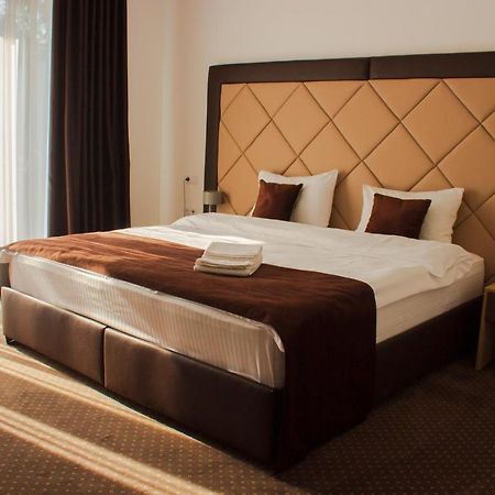 Bernardazzi Grand Hotel Кишинев Екстериор снимка