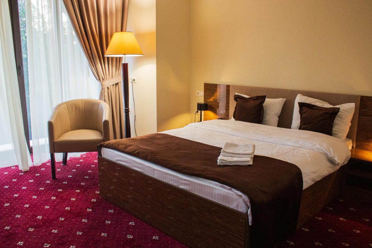 Bernardazzi Grand Hotel Кишинев Екстериор снимка
