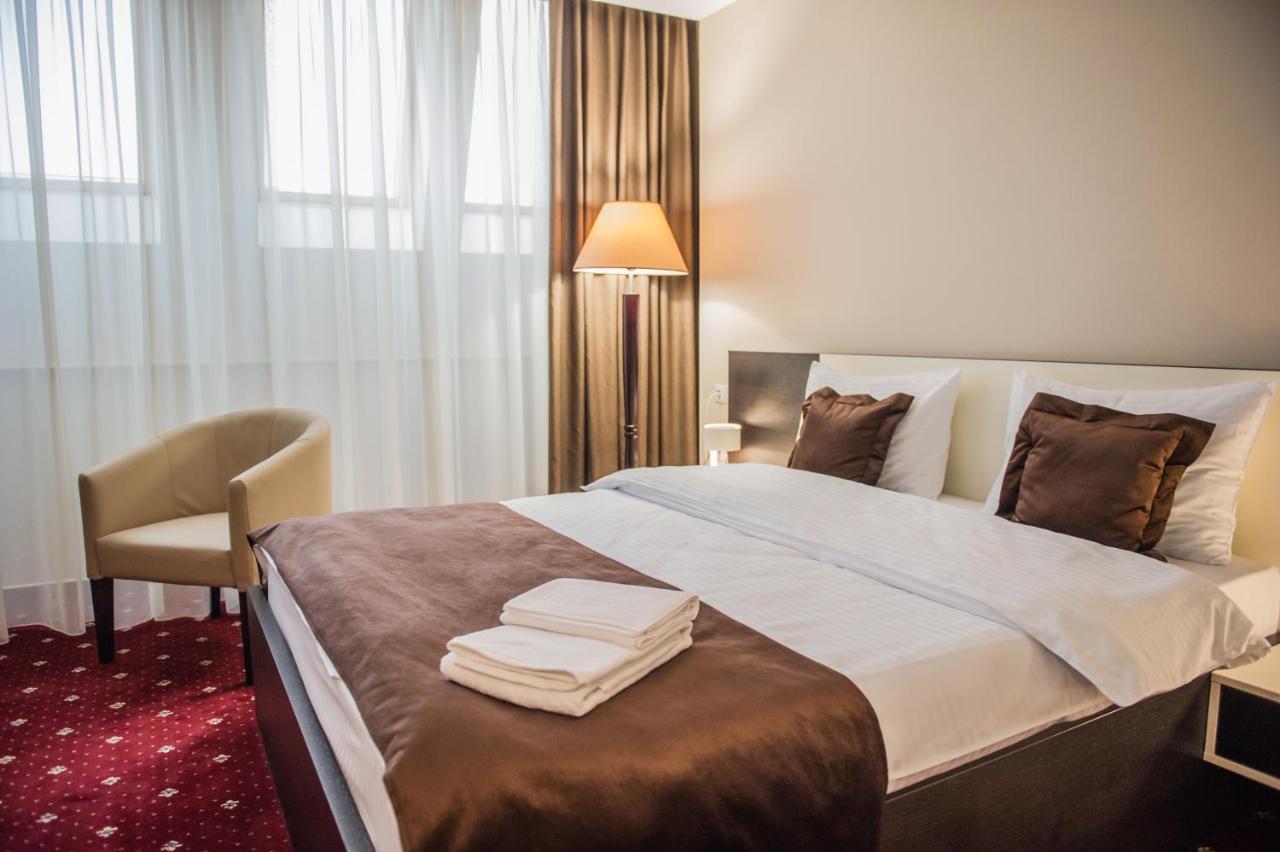 Bernardazzi Grand Hotel Кишинев Екстериор снимка