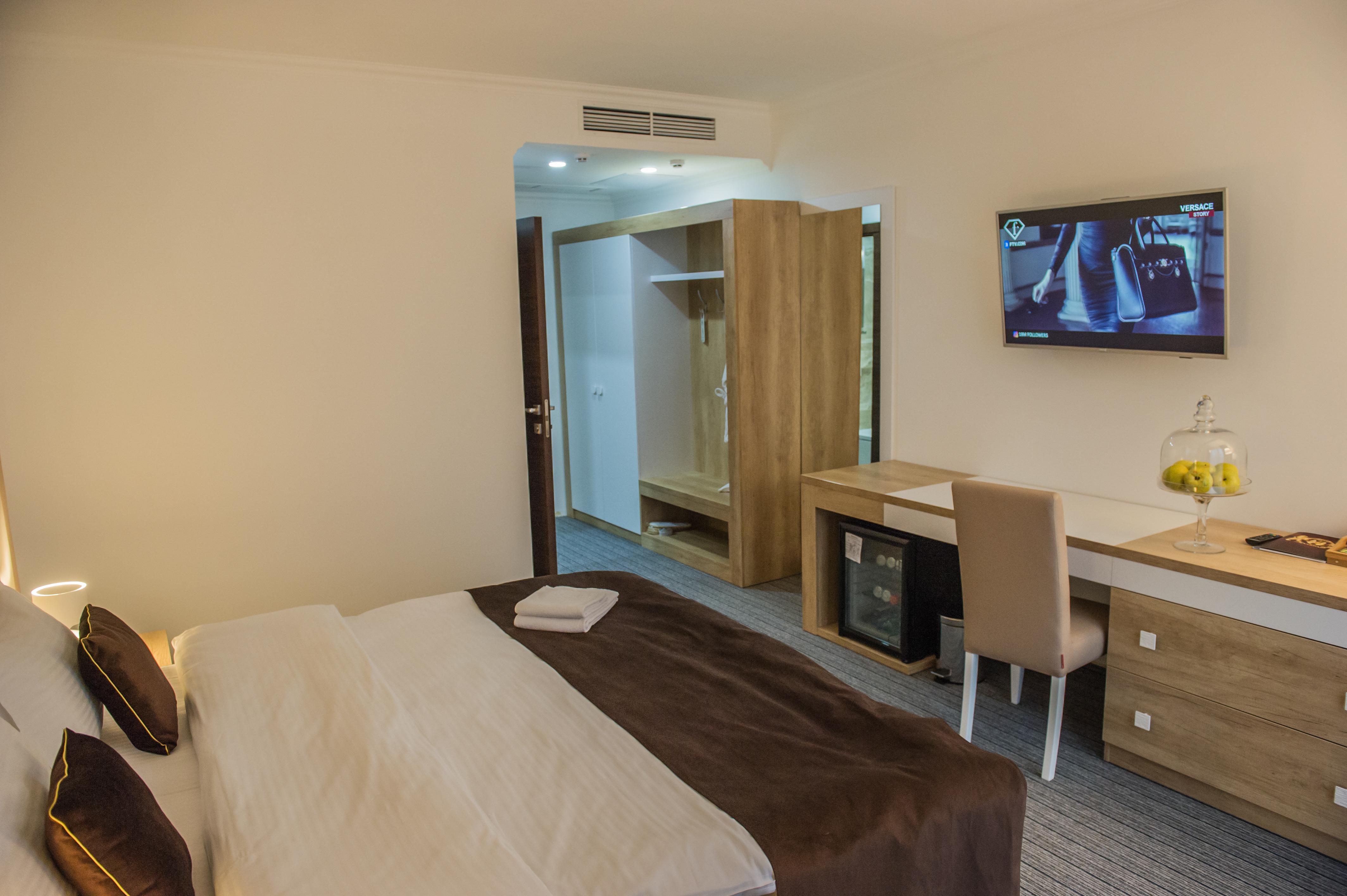 Bernardazzi Grand Hotel Кишинев Екстериор снимка