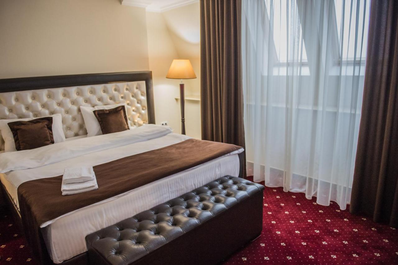 Bernardazzi Grand Hotel Кишинев Екстериор снимка